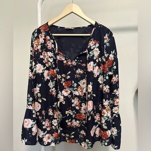 Entro Navy Floral V-neck Longsleeve Blouse size medium
